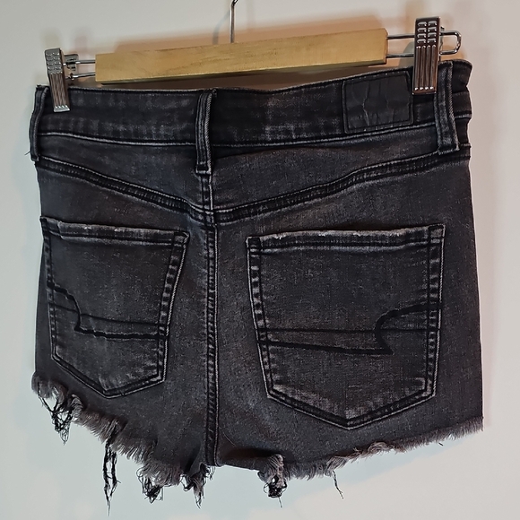 American Eagle Size 6 Next Level Stetch Black Distressed Denim Shorts - Picture 4 of 8
